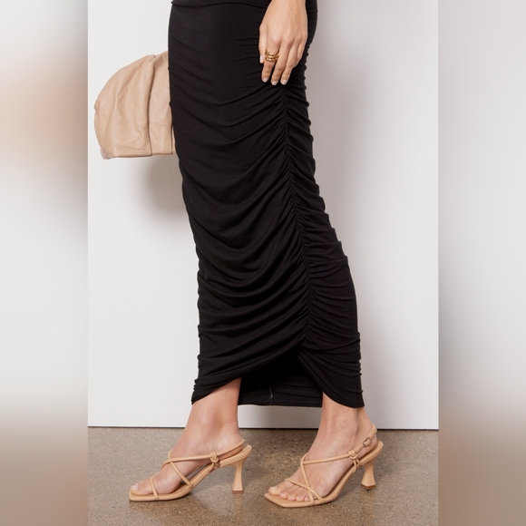 GOOD AMERICAN Black Squareneck Ruched Sleeveless Bodycon Maxi Dress- L (3) - Picture 4 of 13